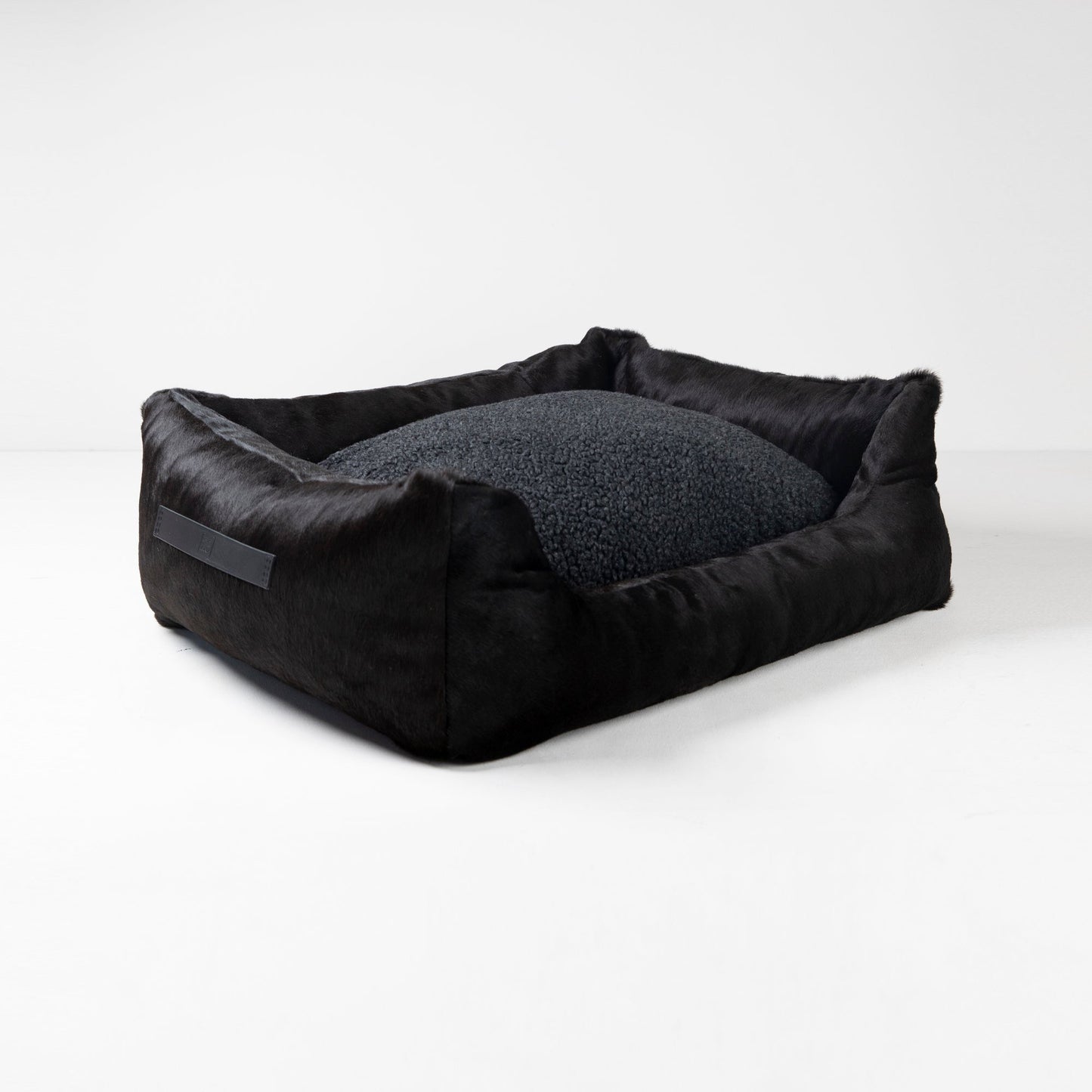 Henri Dog Bed